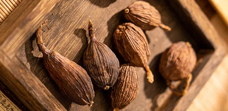 Cardamom Color  Machine